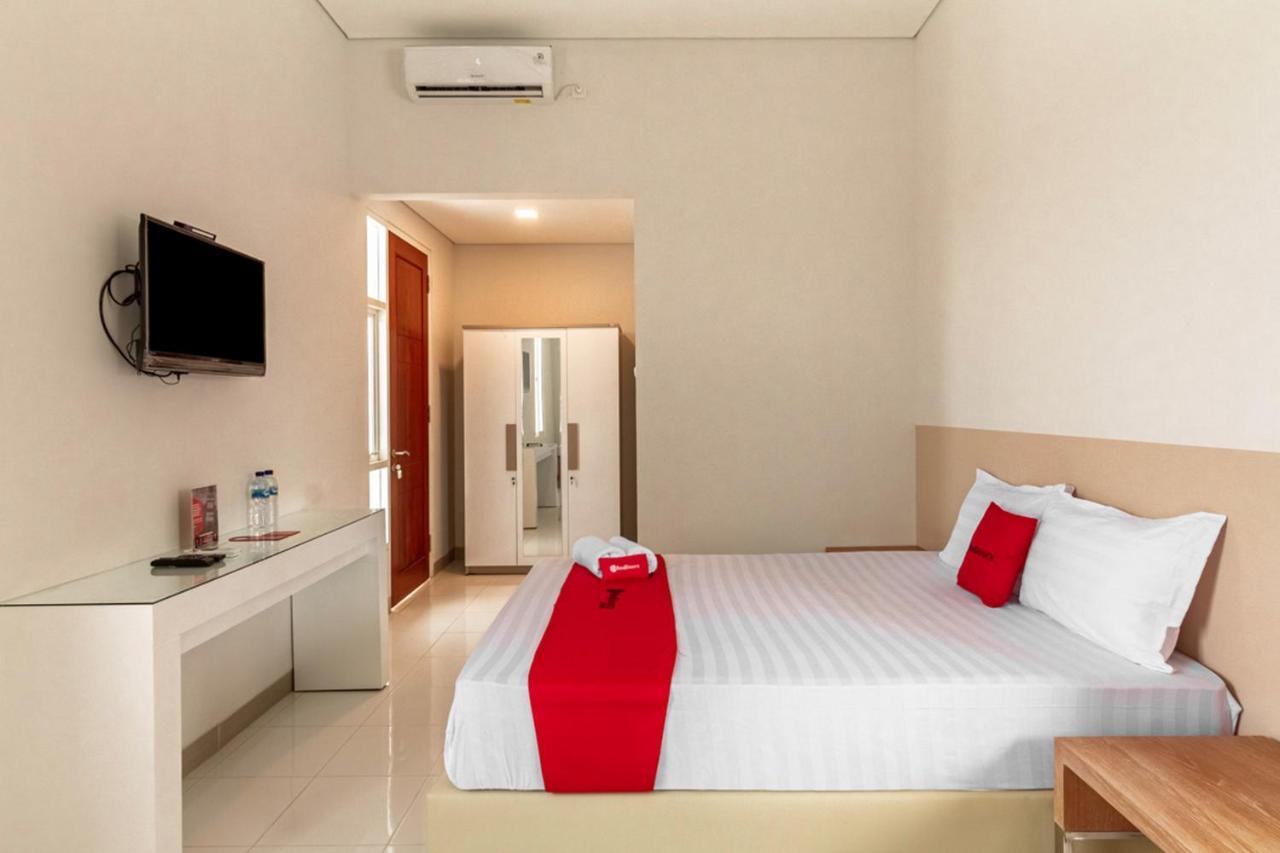Reddoorz Syariah @ Kebraon Hotel Surabaia Exterior foto